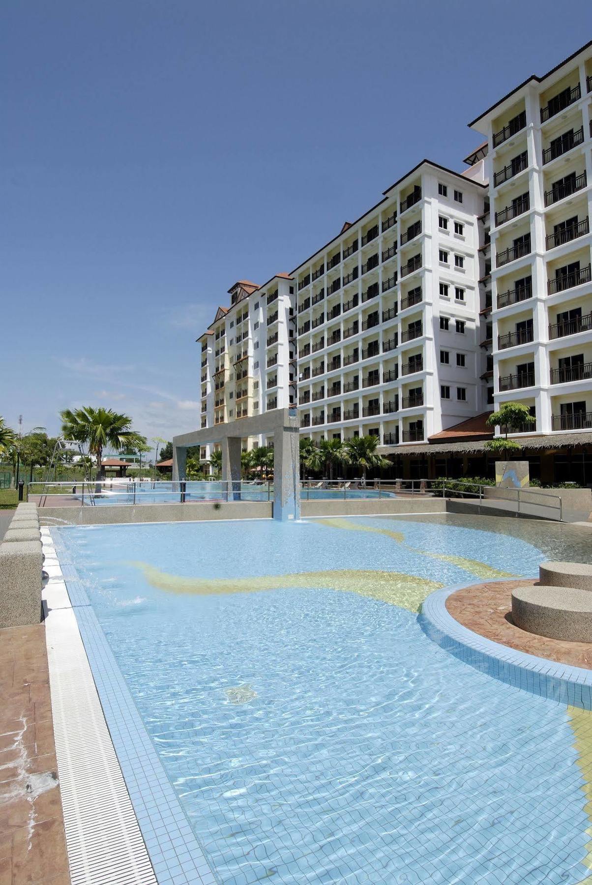 Suria Service Apartment-Hotel Bukit Merah Εξωτερικό φωτογραφία
